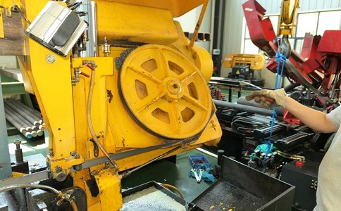 如何解决梓潼卧式金属带锯床切削时出现的断带现象？