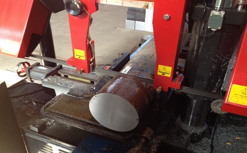 梓潼卧式带锯床加工时出现明显振荡如何排查？